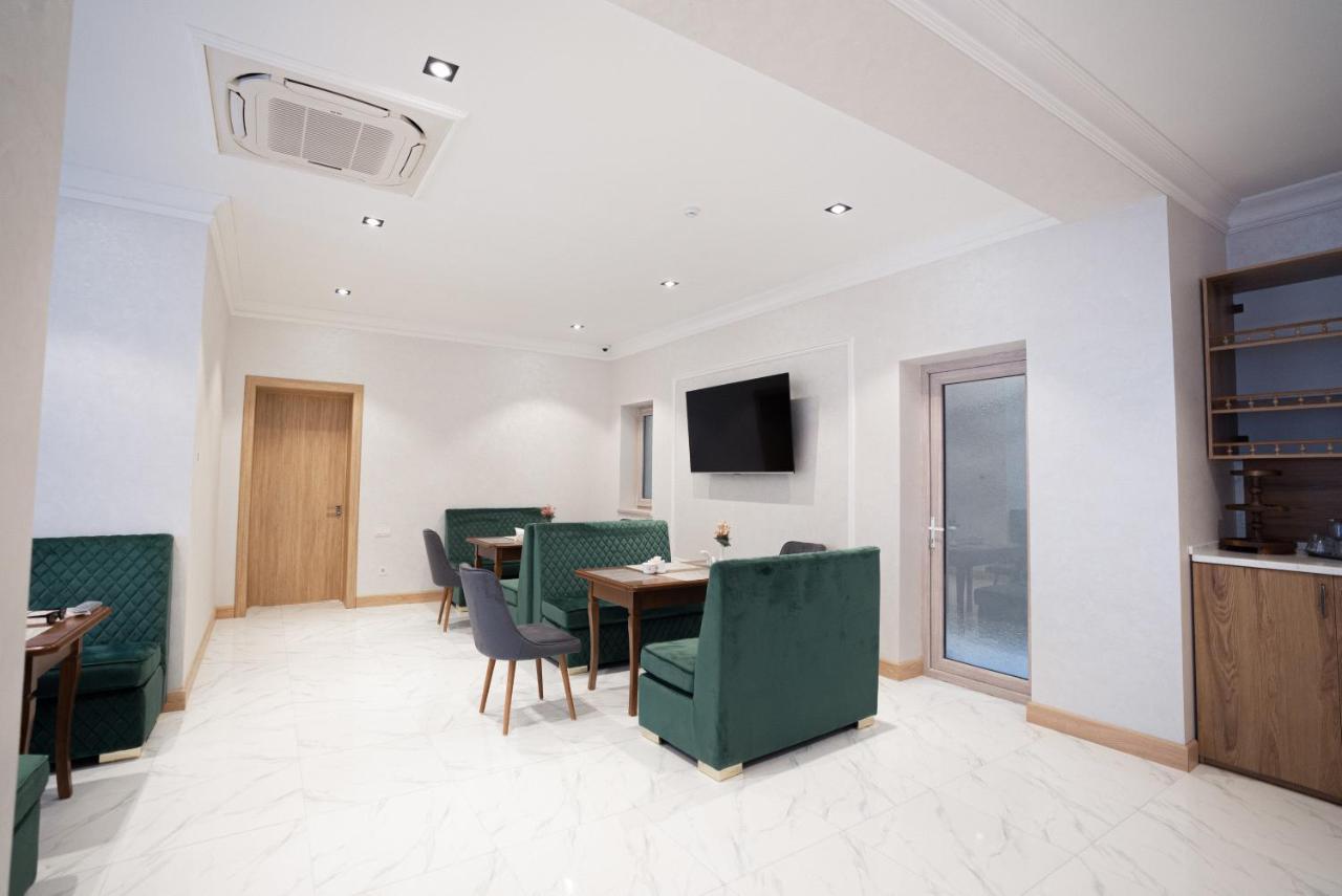 5 Wood Hotel & Spa Tashkent Exterior photo